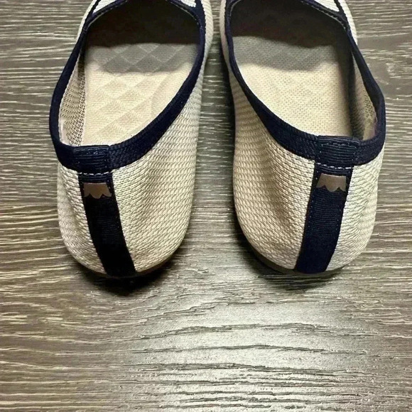 Birdies Blackbird Eggshell Womens 5.5 Navy Knit Point Toe Slip On Flats Shoes - Picture 3 of 7